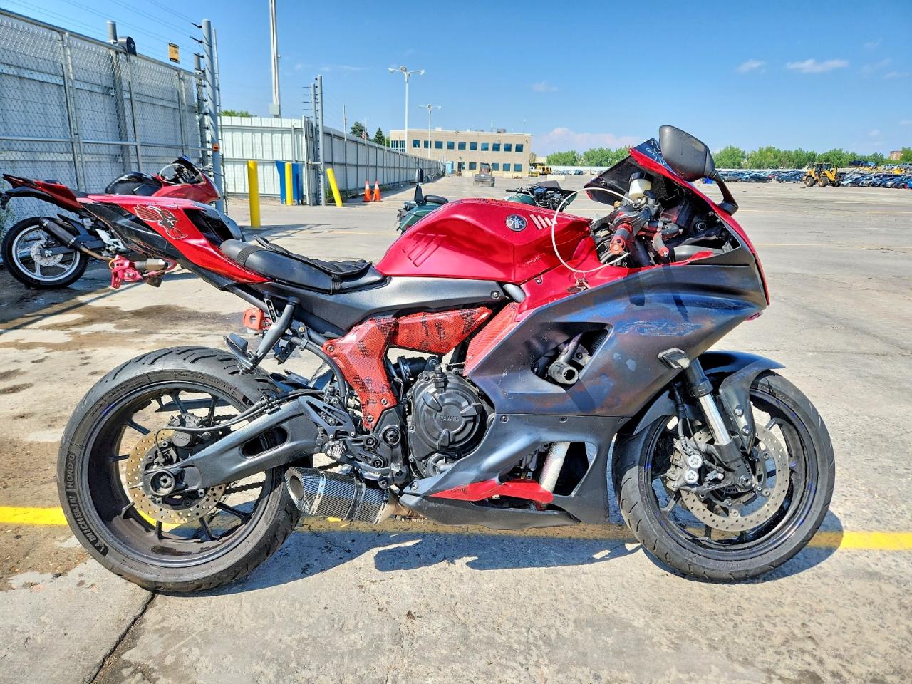 2022 YAMAHA YZFR7