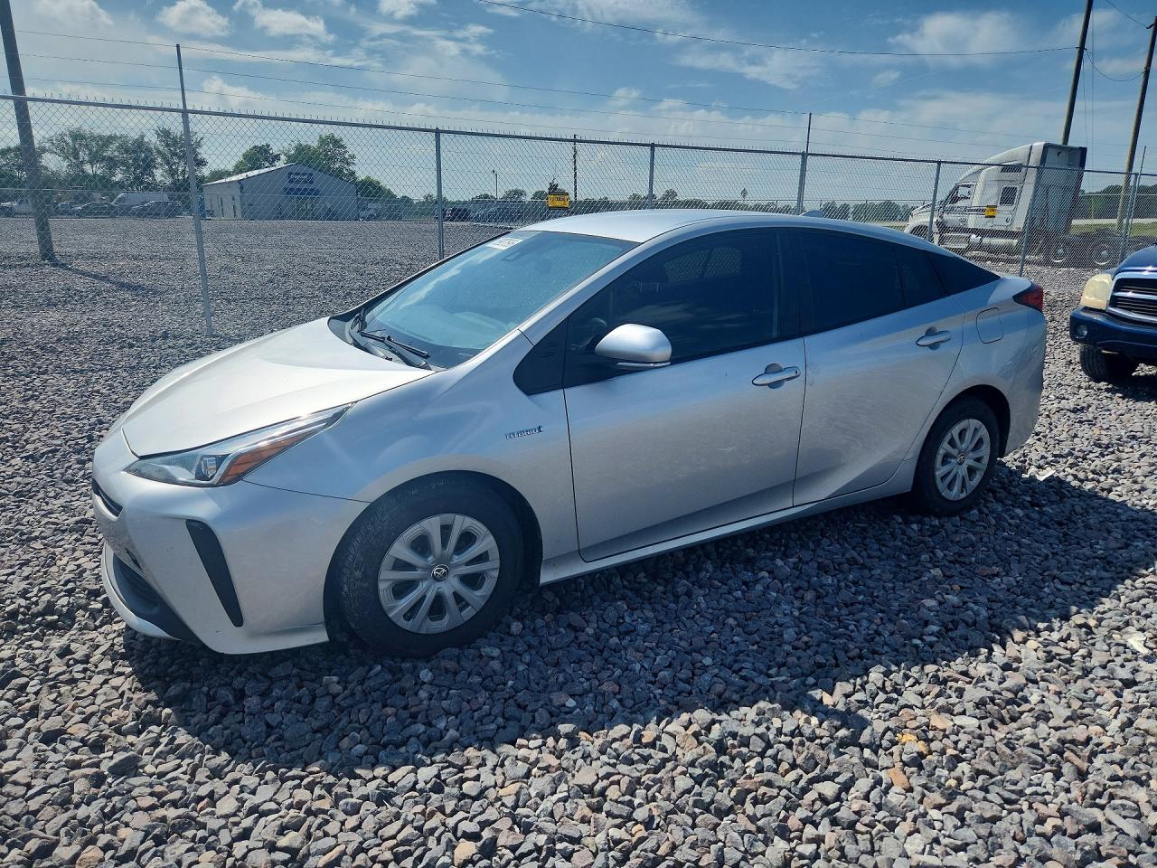 2022 TOYOTA PRIUS