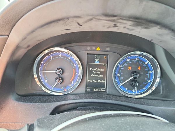 2018 TOYOTA COROLLA