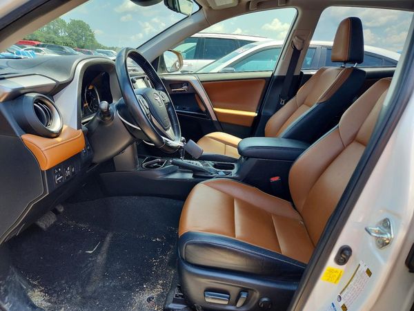 2018 TOYOTA RAV4