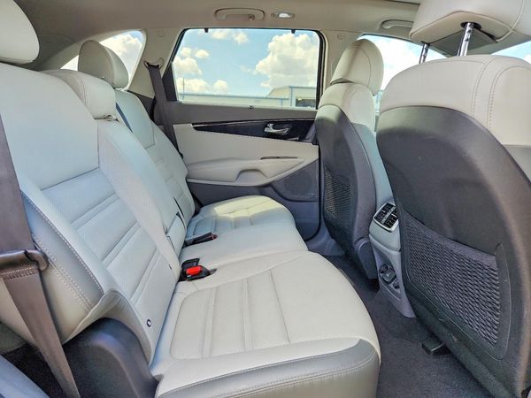 2017 KIA SORENTO