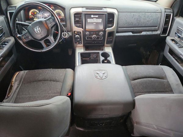 2013 RAM 1500 SLT CREW CAB 4X4