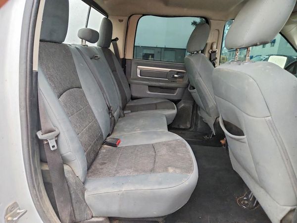2013 RAM 1500 SLT CREW CAB 4X4