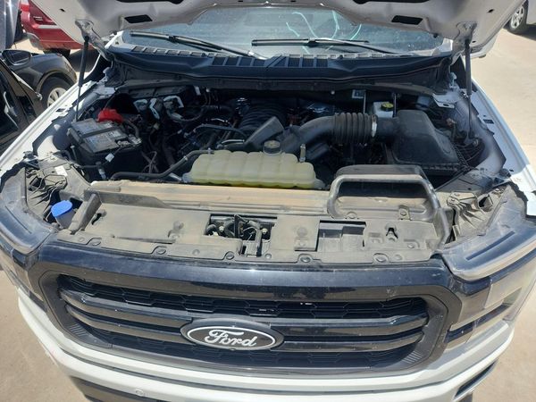 2025 FORD F150 Lariat