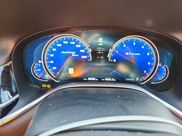 2018 BMW 740