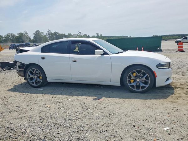 2015 DODGE CHARGER SXT