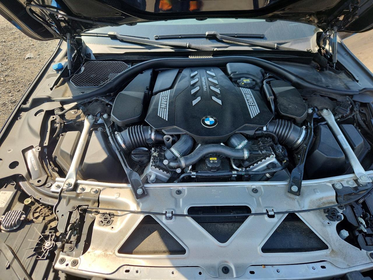 2021 BMW 750 xDrive