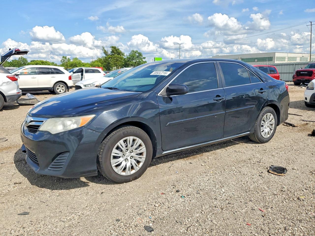 2014 TOYOTA CAMRY