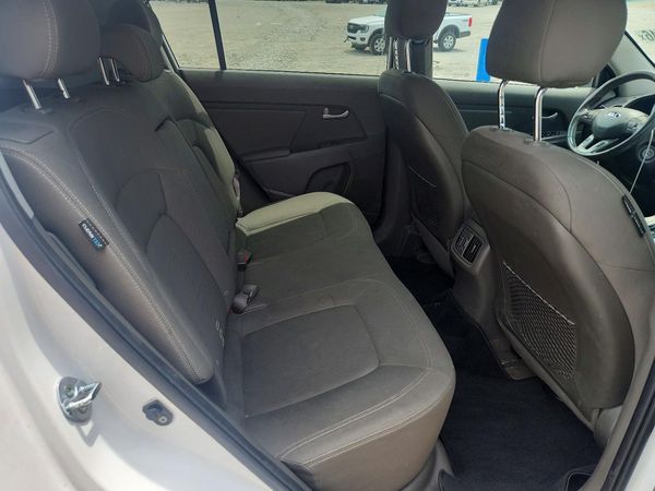 2015 KIA SPORTAGE GLS - Middle level