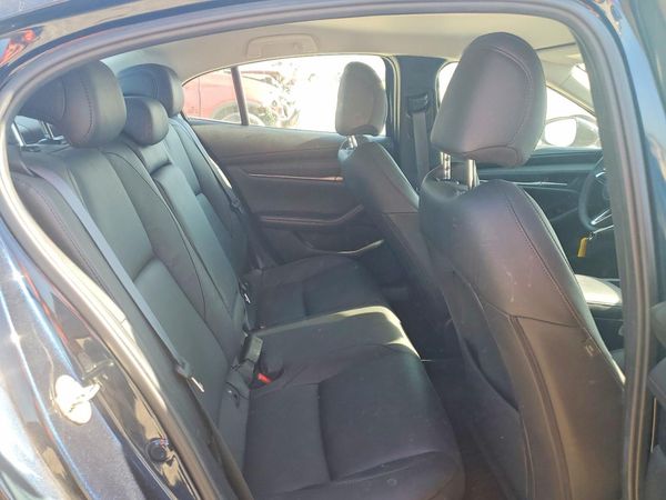 2024 MAZDA 3 Select Sport Package