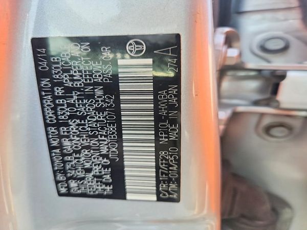 2014 TOYOTA PRIUS — VINS