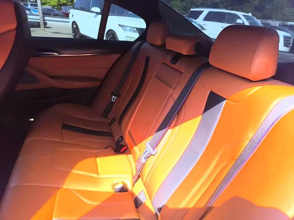 2023 BMW M5