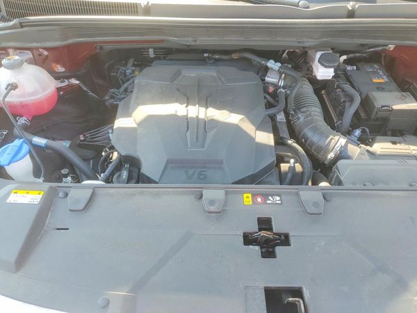 2024 KIA CARNIVAL LX, LX Seat Package