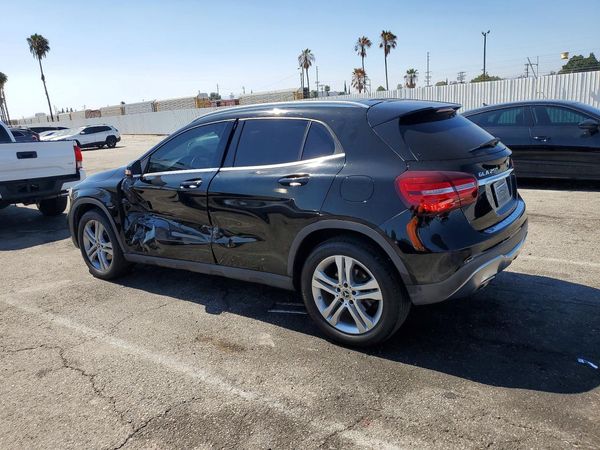 2018 MERCEDES-BENZ GLA GLA250