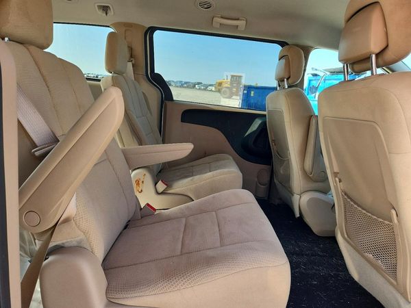 2013 DODGE GRAND CARAVAN SE