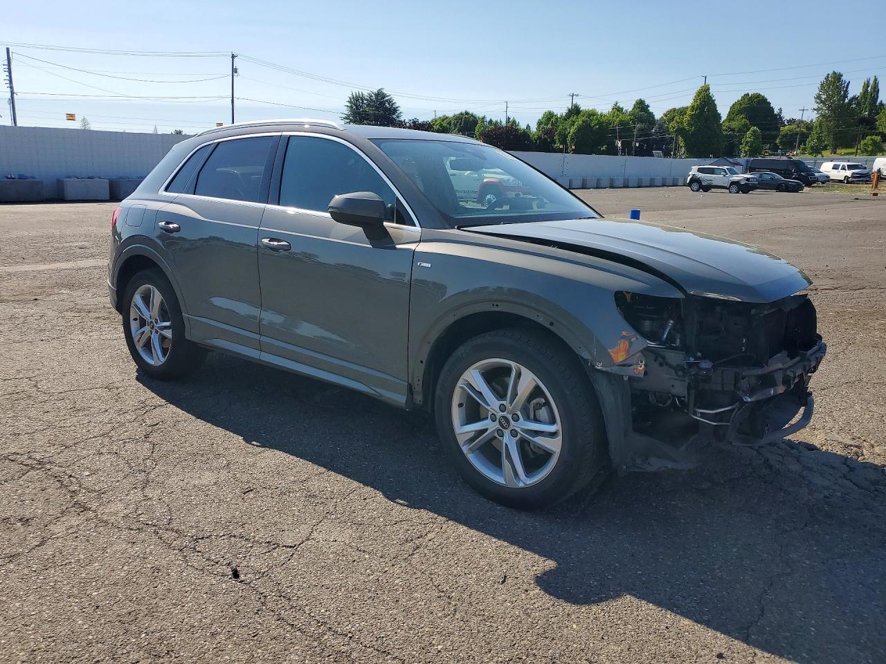 2021 AUDI Q3