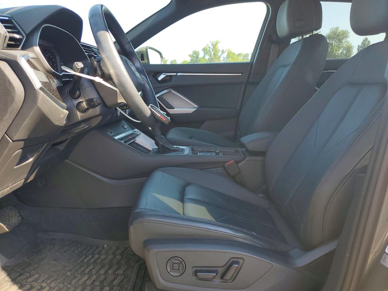 2021 AUDI Q3