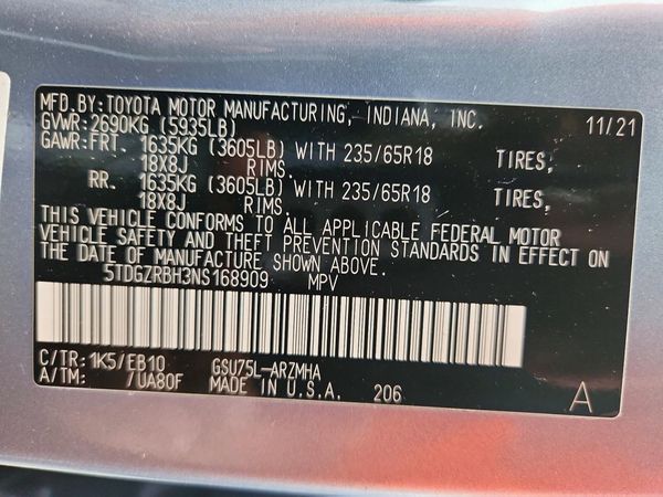 2022 TOYOTA HIGHLANDER XLE