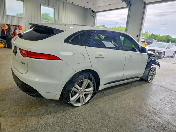2017 JAGUAR F-PACE R-Sport