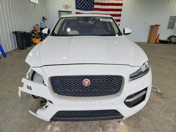 2017 JAGUAR F-PACE R-Sport