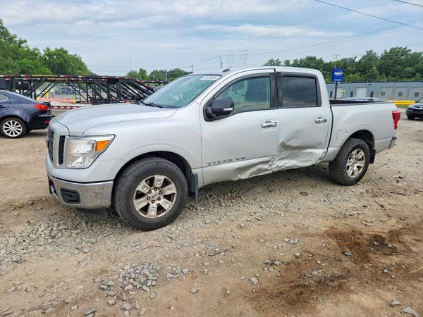 2019 NISSAN TITAN