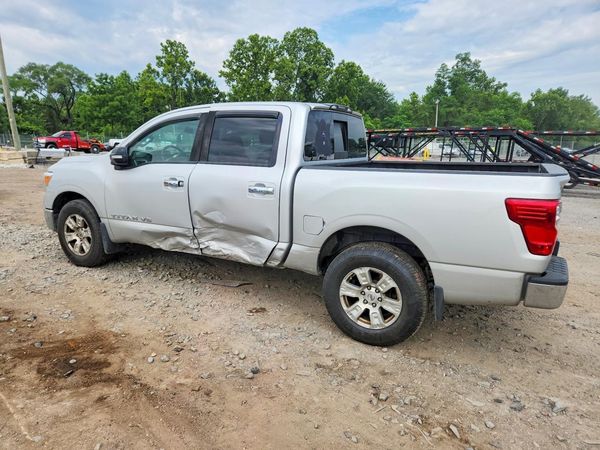 2019 NISSAN TITAN