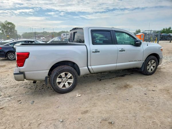 2019 NISSAN TITAN