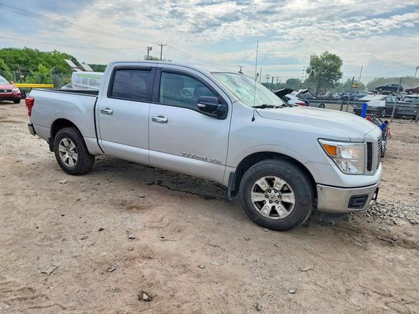 2019 NISSAN TITAN