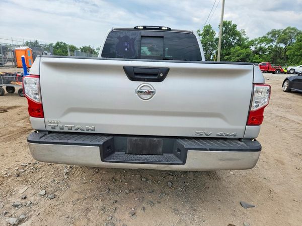 2019 NISSAN TITAN