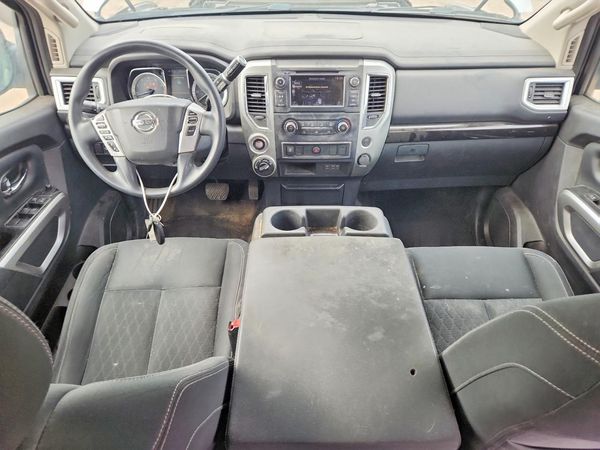2019 NISSAN TITAN