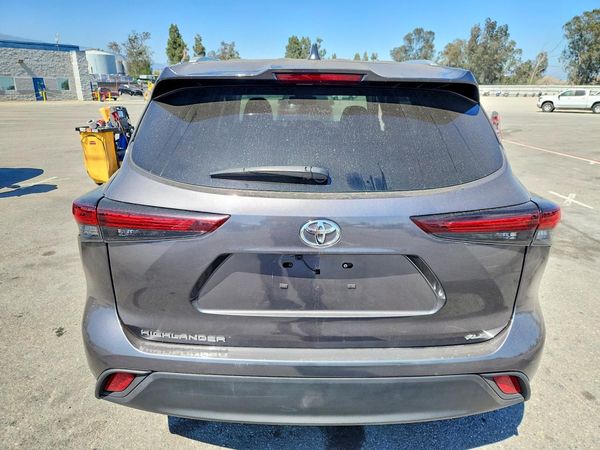2024 TOYOTA HIGHLANDER