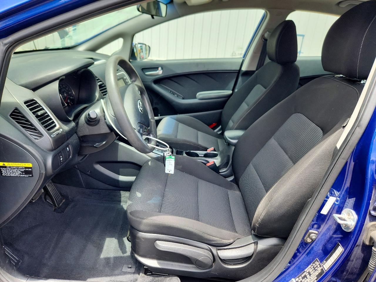 2017 KIA FORTE LX Base