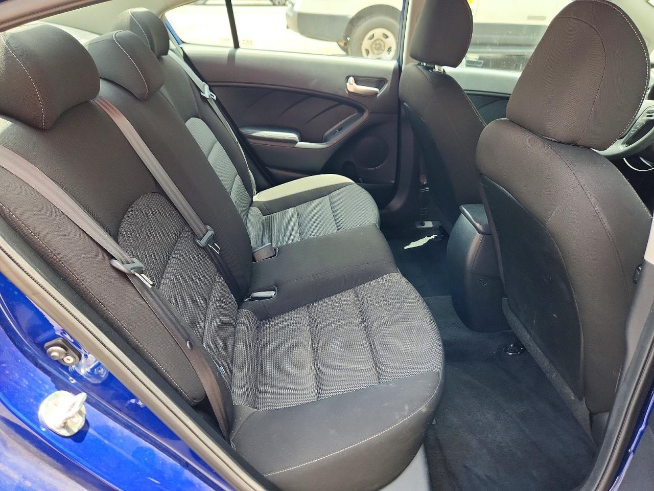 2017 KIA FORTE LX Base