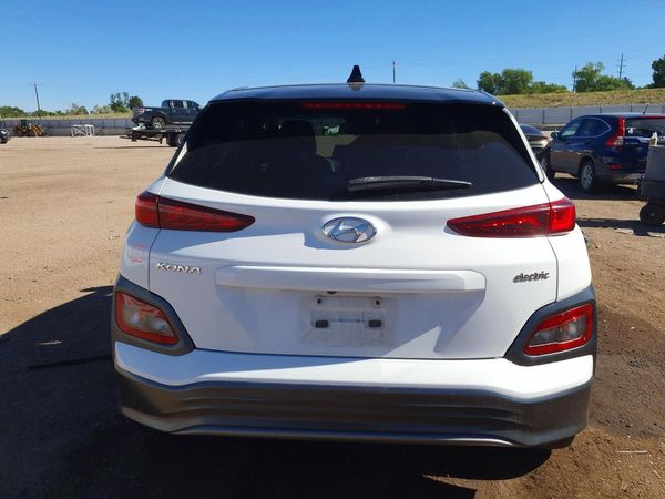 2021 HYUNDAI KONA SEL