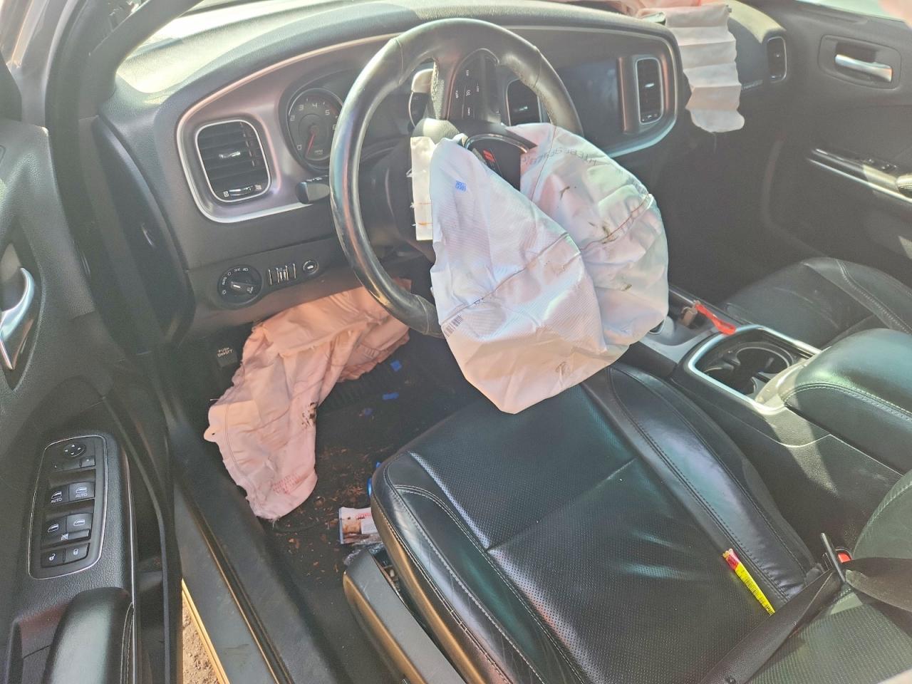 2019 DODGE CHARGER SXT