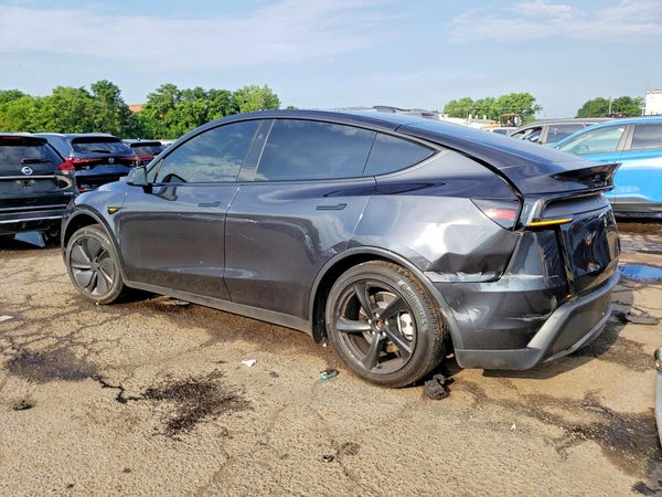 2026 TESLA MODEL Y