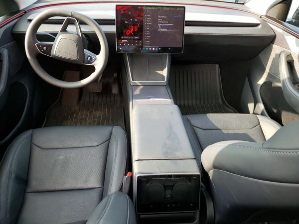 2026 TESLA MODEL Y