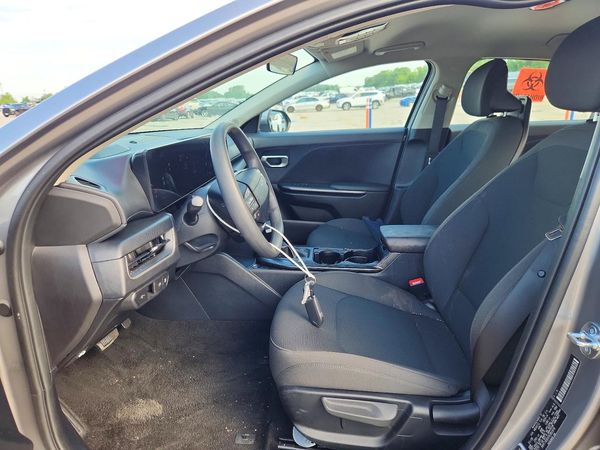 2026 KIA K4 LX, LXS