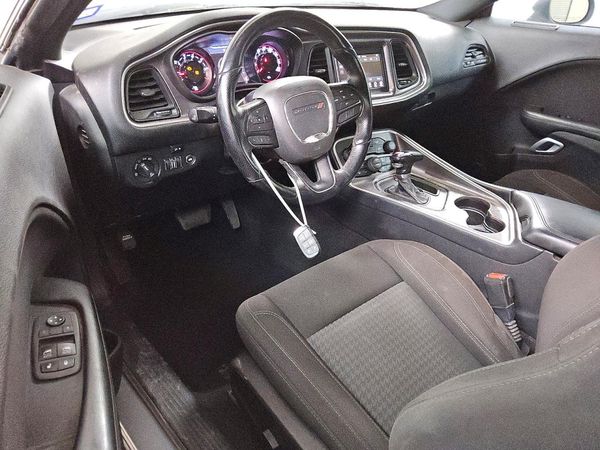 2021 DODGE CHALLENGER SXT