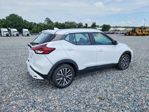 2022 NISSAN KICKS SV