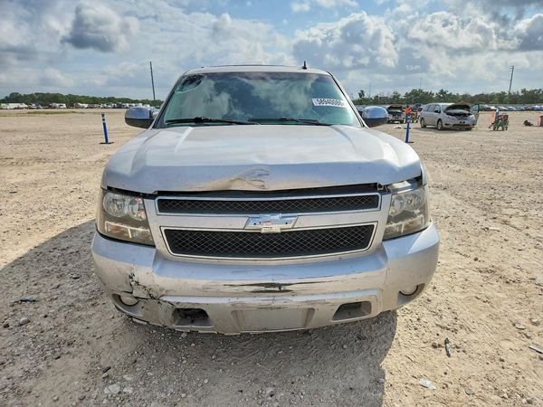 2014 CHEVROLET TAHOE LT