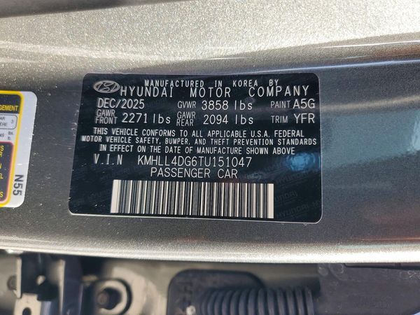 2026 HYUNDAI ELANTRA SE