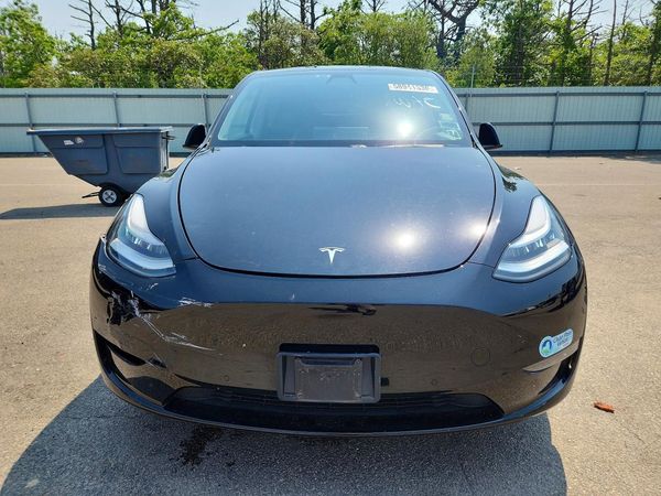 2020 TESLA MODEL Y