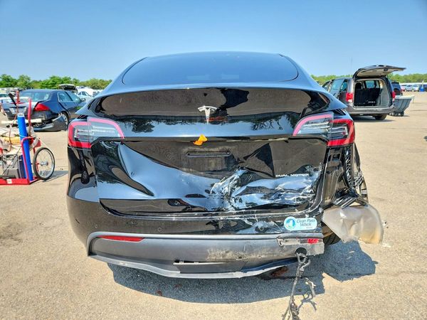 2020 TESLA MODEL Y