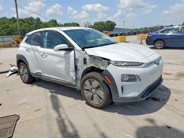 2021 HYUNDAI KONA Limited