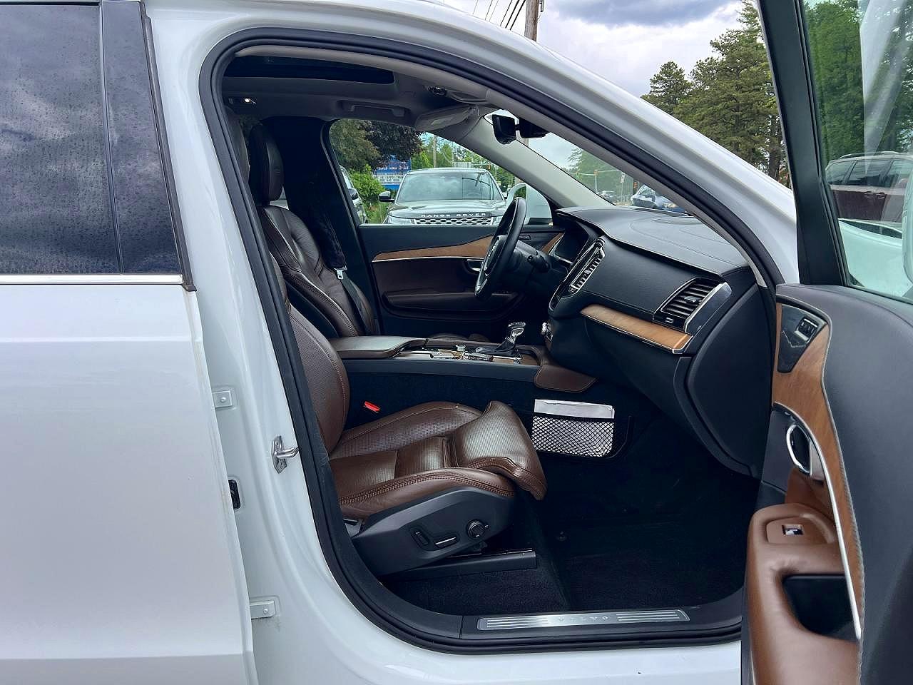 2019 VOLVO XC90 Inscription