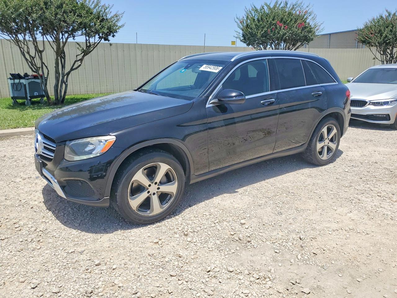 2016 MERCEDES-BENZ GLC