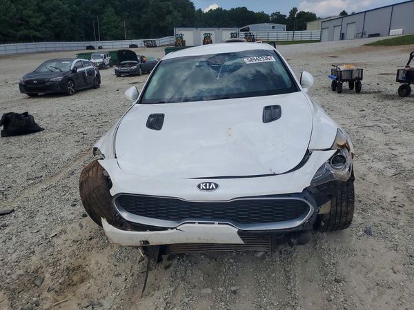 2019 KIA STINGER