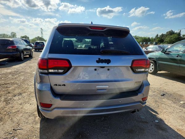 2020 JEEP GRAND CHEROKEE LAREDO 4X4