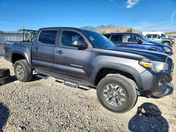 2017 TOYOTA TACOMA